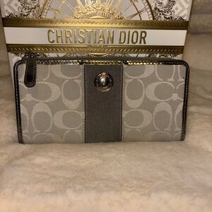 Y2K Coach Silver and Gray Signature Wallet